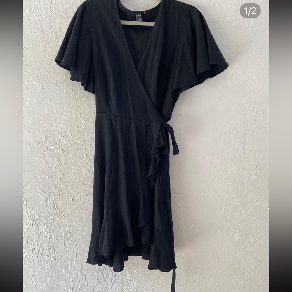 Shein Butterfly Sleeve Wrap Dress. Black. Worn once. Size XL. ( Fits like L )